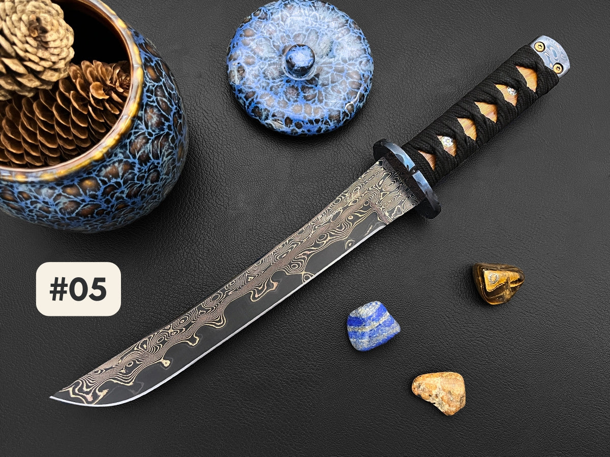 Arufoto Omaga Tanto Series | Dawson Select Tigermai Steel | Ironwood | Anodized Tsuba