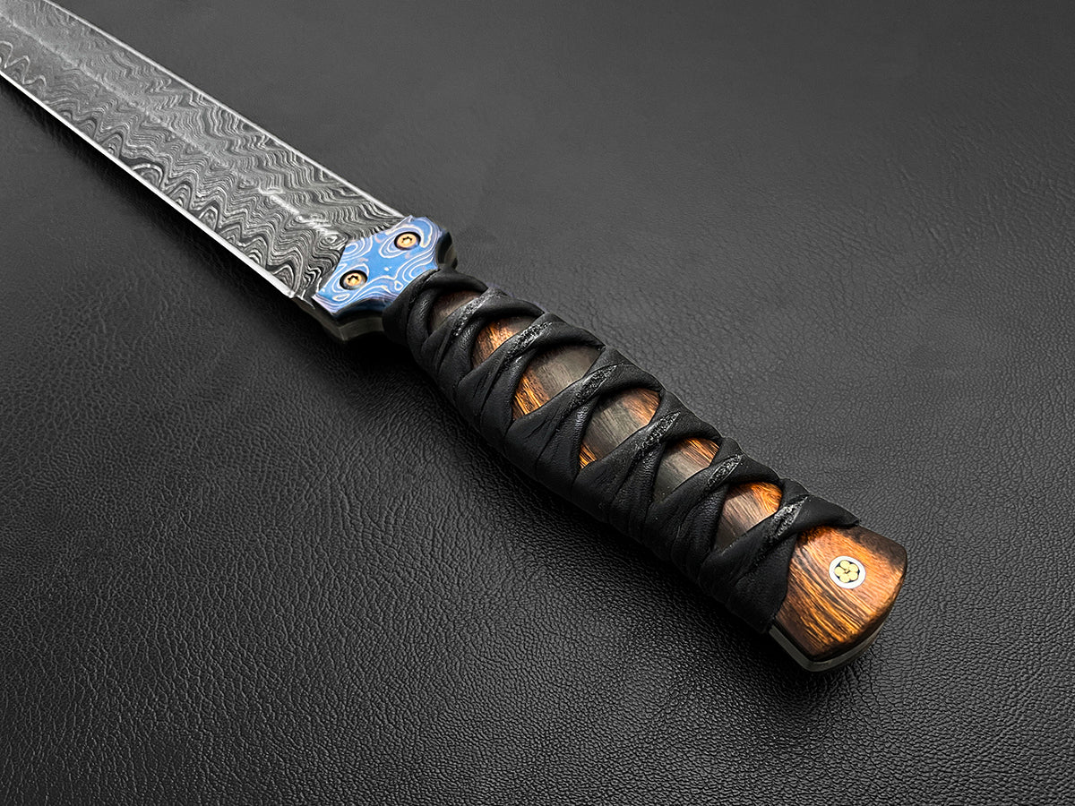 Unbroken | Roman Gladius-Style Dagger | Dawson Select Steel | Arizona Ironwood