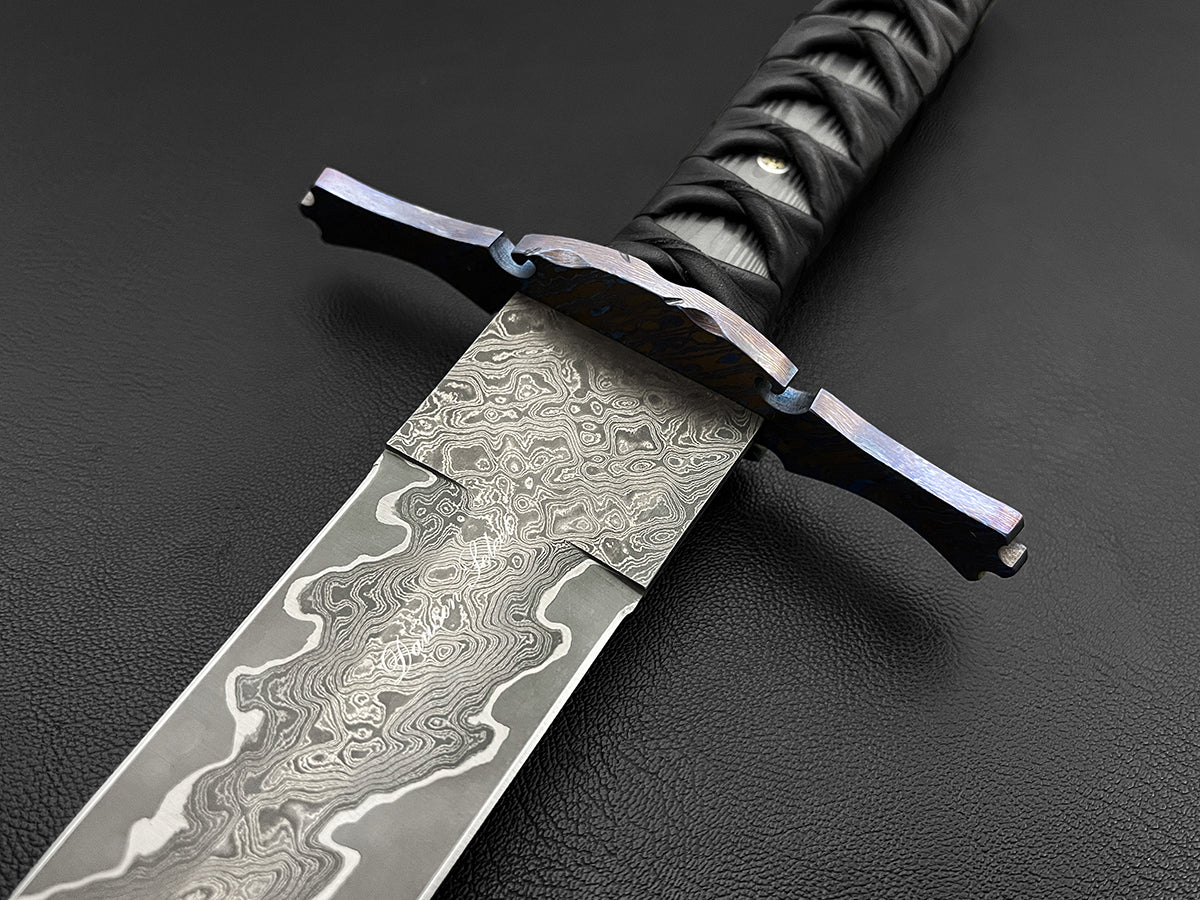 William The Marshal | Dawson Select San Mai Steel | Double-Edged Sword | Carbon Fiber
