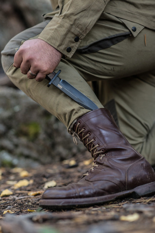 Limited Edition War Dog | WW2-Inspired Trench Knife | CPM-MagnaCut Steel | BLACK Leather Handle