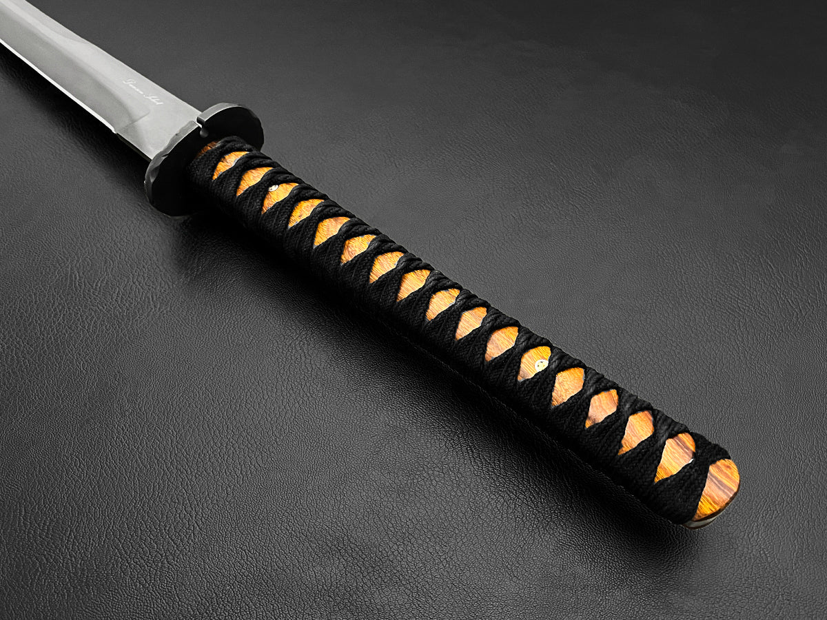 Tokugawa | 23" Dawson Select Japanese Katana | Hamon | Arizona Ironwood