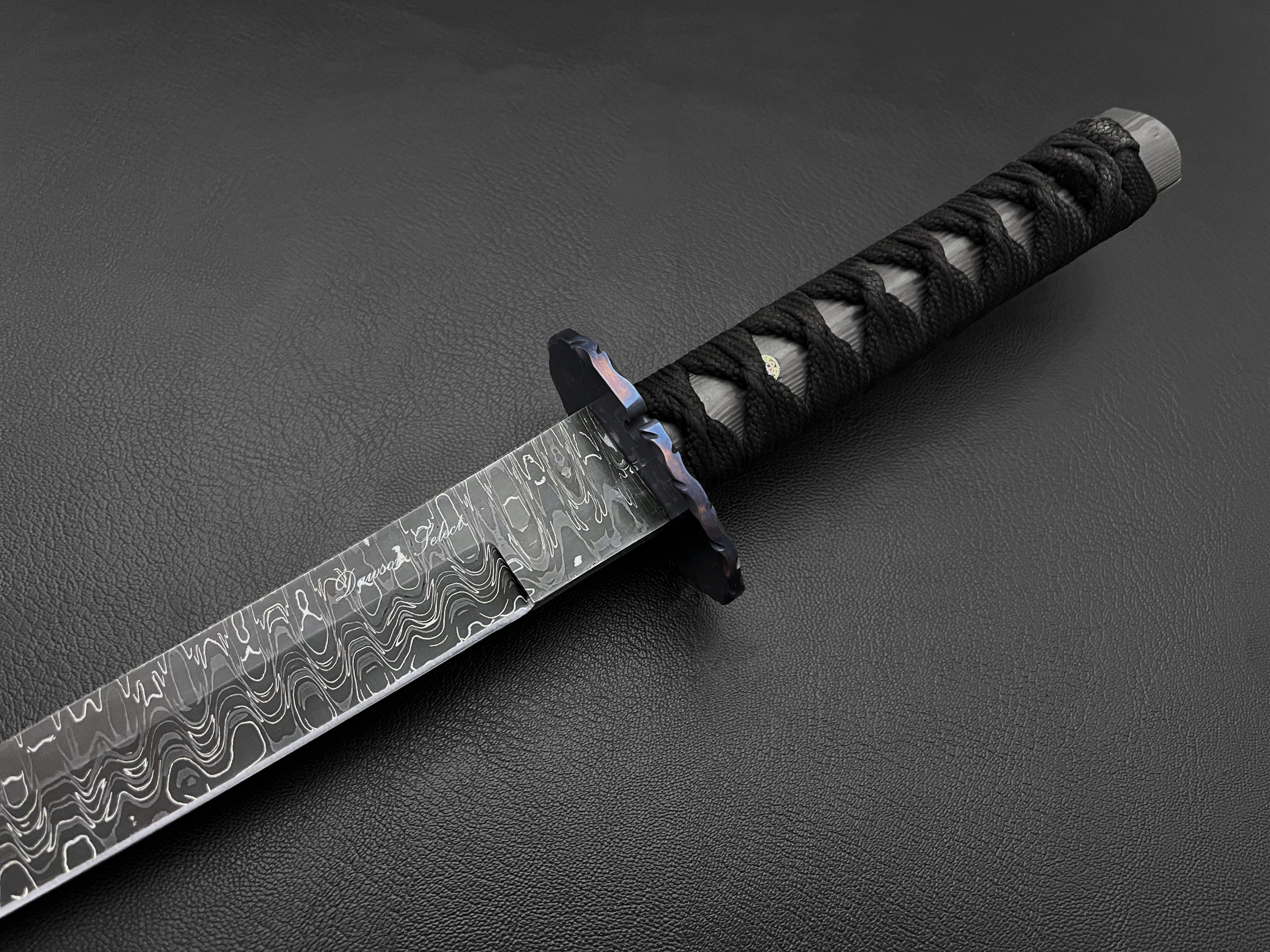 Seeker | Japanese Style Tanto | Dawson Select Steel | Carbon Fiber Handle