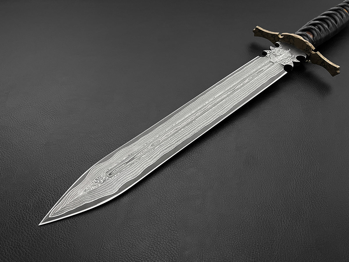 Beowulf | European Style Short Sword | Dawson Select Steel | San Mai + Ironwood